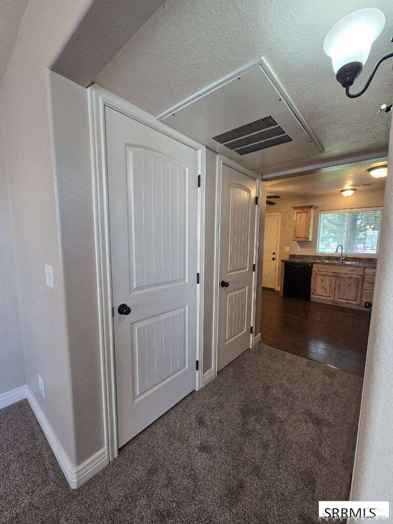 446 W 6th S # 609 Property Photo 11