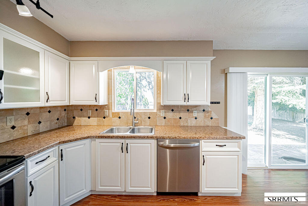 2022 Westbrook Property Photo 15