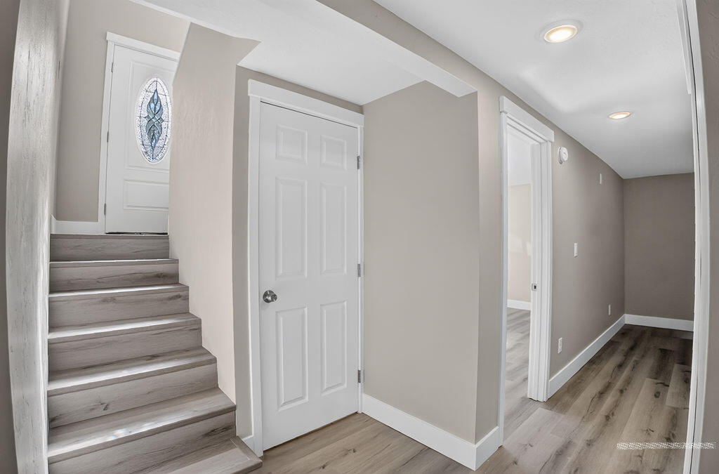 975 Blaine Avenue Property Photo 23