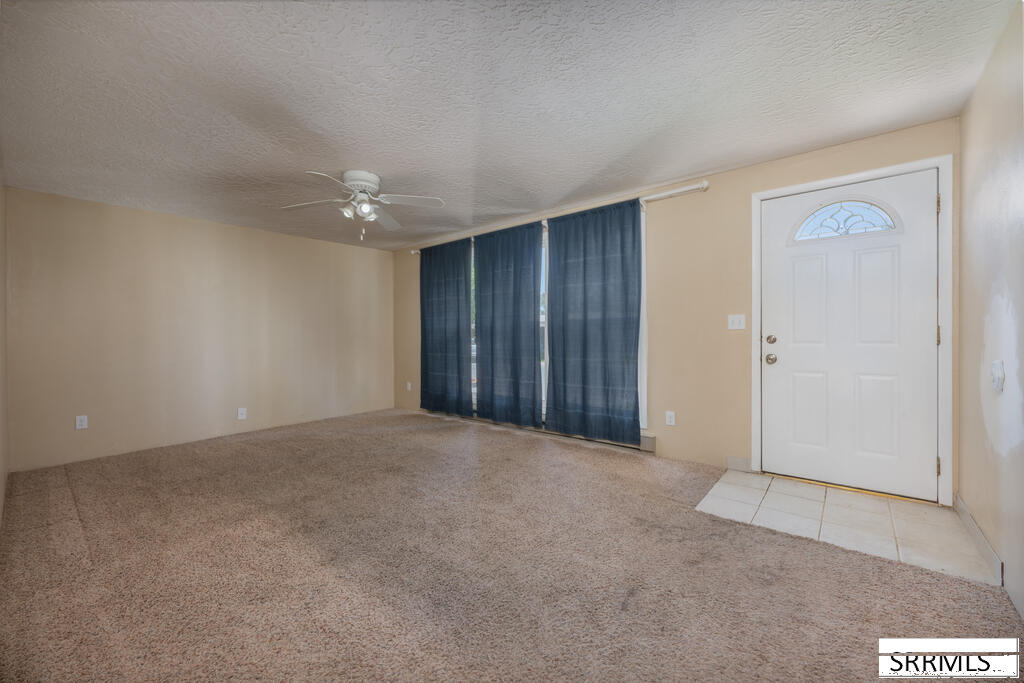 385 Berrett Avenue Property Photo 2