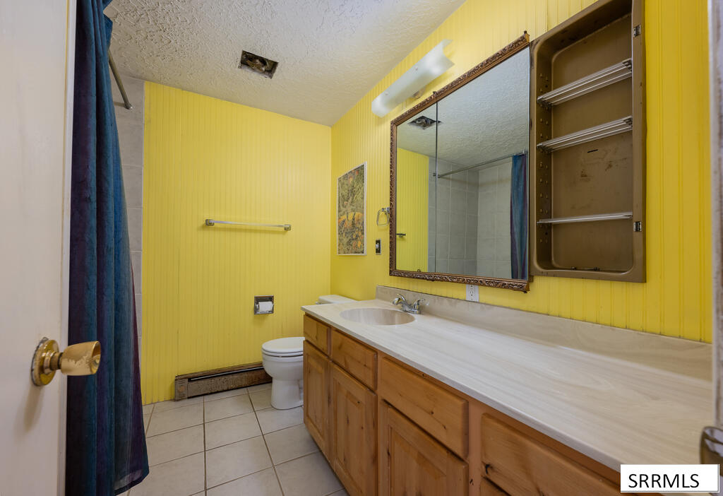 385 Berrett Avenue Property Photo 5