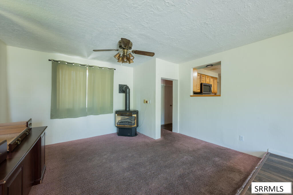 385 Berrett Avenue Property Photo 21