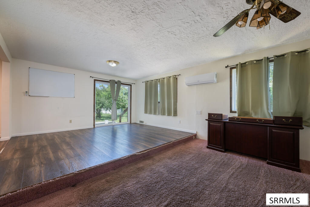385 Berrett Avenue Property Photo 23