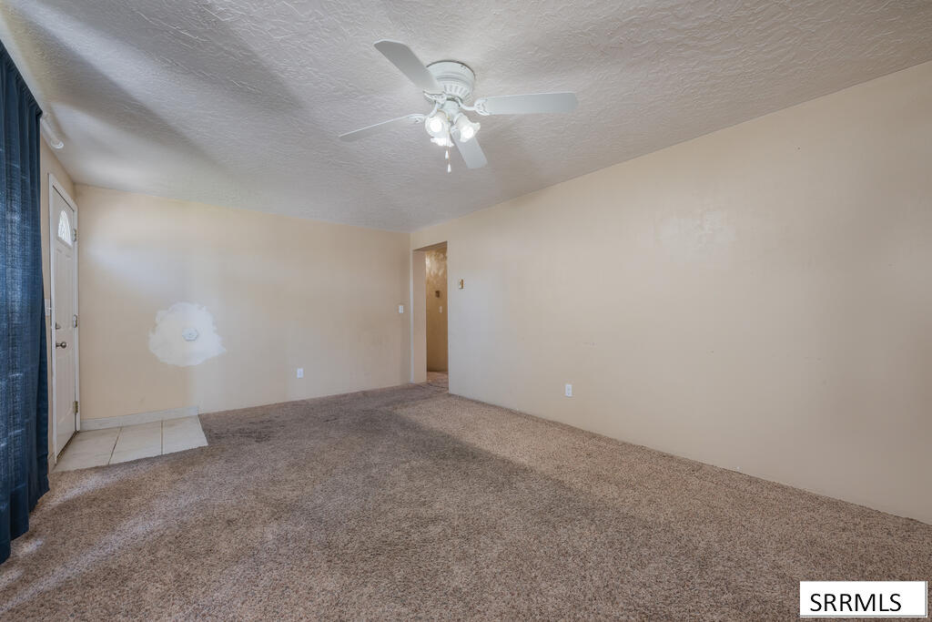 385 Berrett Avenue Property Photo 26