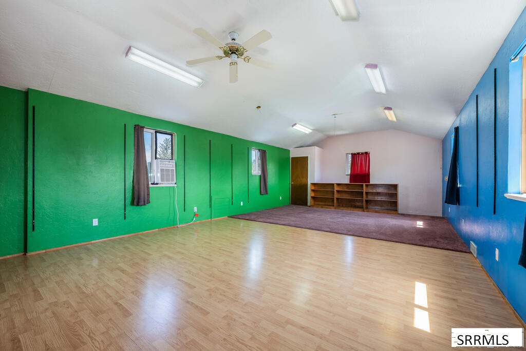 385 Berrett Avenue Property Photo 38