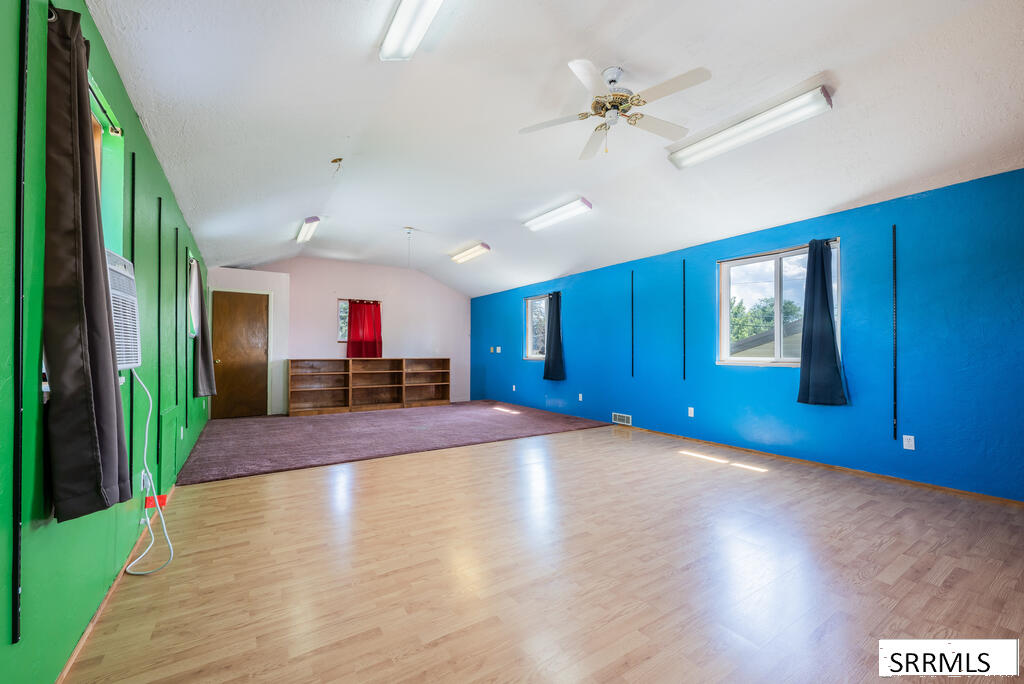385 Berrett Avenue Property Photo 39