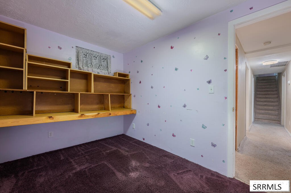 385 Berrett Avenue Property Photo 41