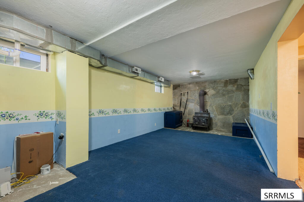 385 Berrett Avenue Property Photo 45