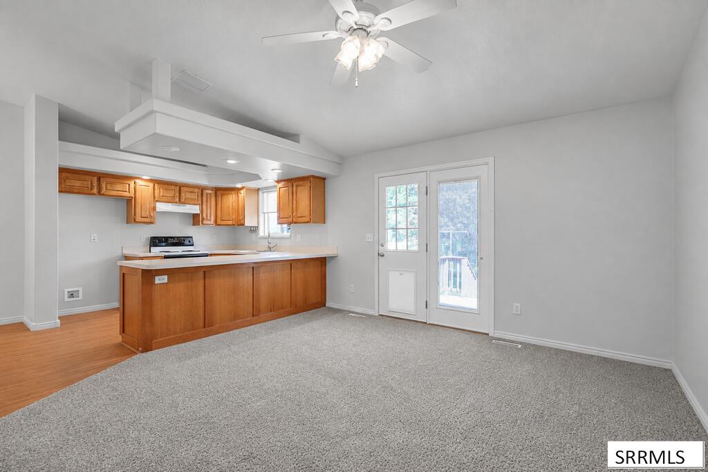 3737 Silverwood Circle Property Photo 5