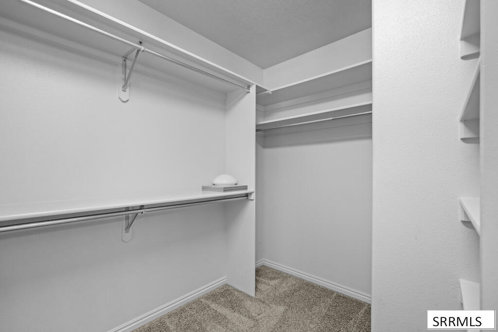 3737 Silverwood Circle Property Photo 12