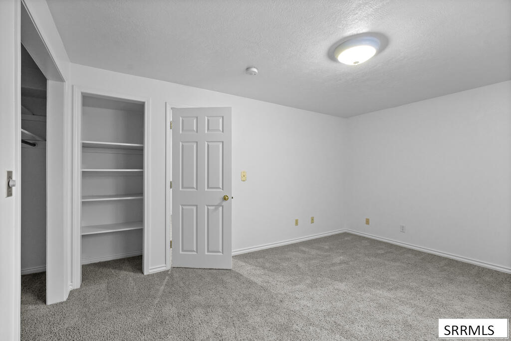 3737 Silverwood Circle Property Photo 21