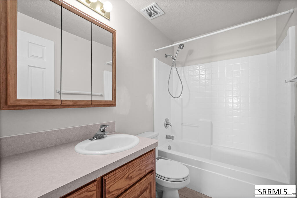 3737 Silverwood Circle Property Photo 23