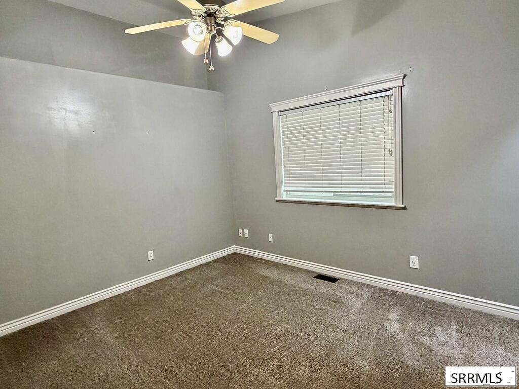 3518 E Pearce Drive Property Photo 9