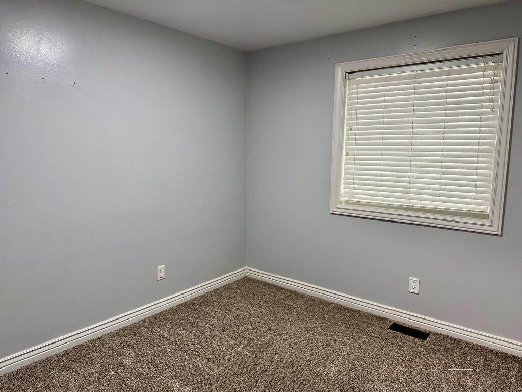 3518 E Pearce Drive Property Photo 12