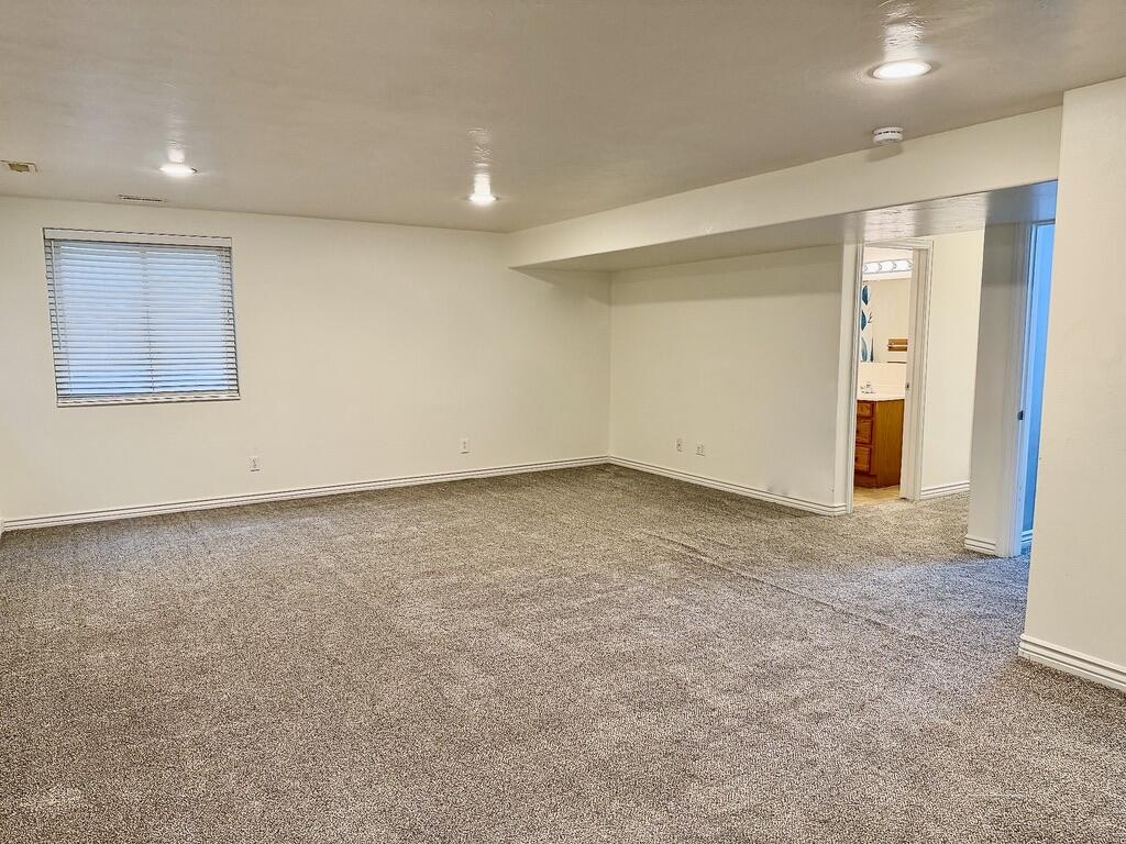 3518 E Pearce Drive Property Photo 18