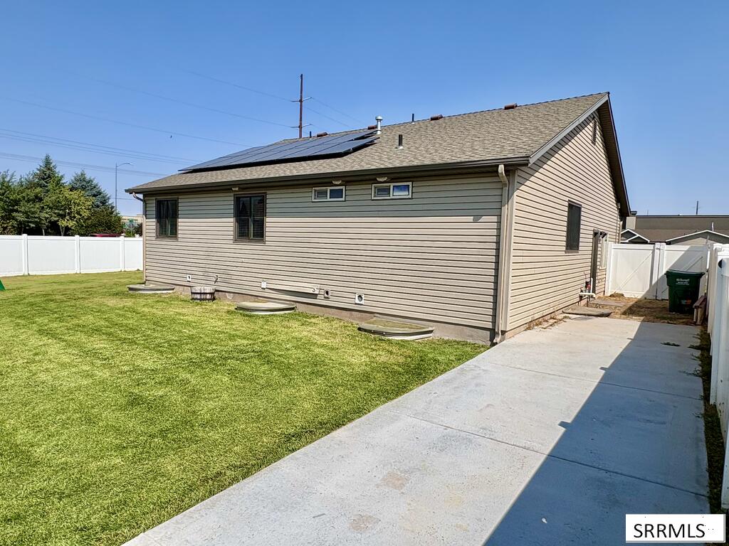 3518 E Pearce Drive Property Photo 32