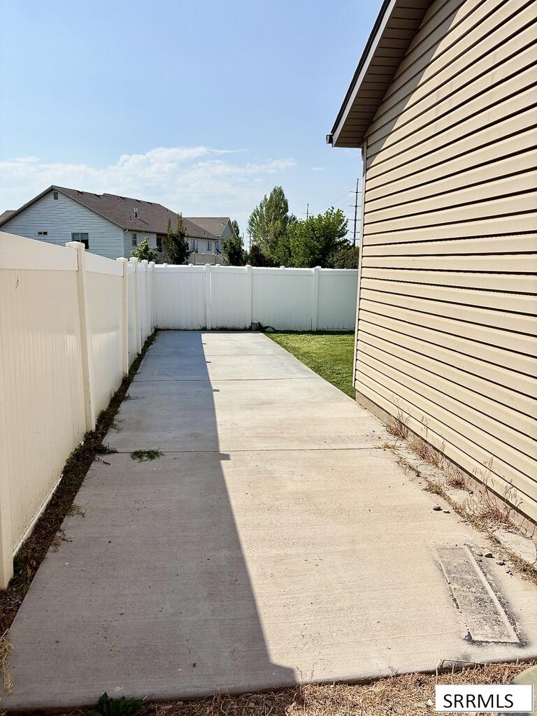 3518 E Pearce Drive Property Photo 33