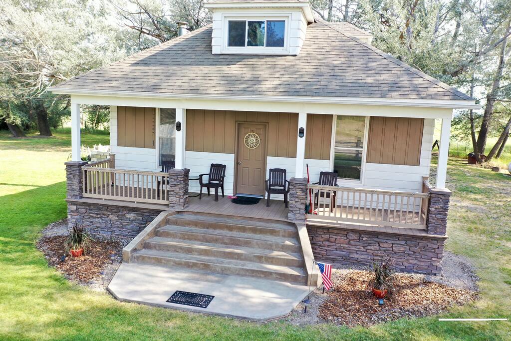 272 E 100 N Property Photo 2