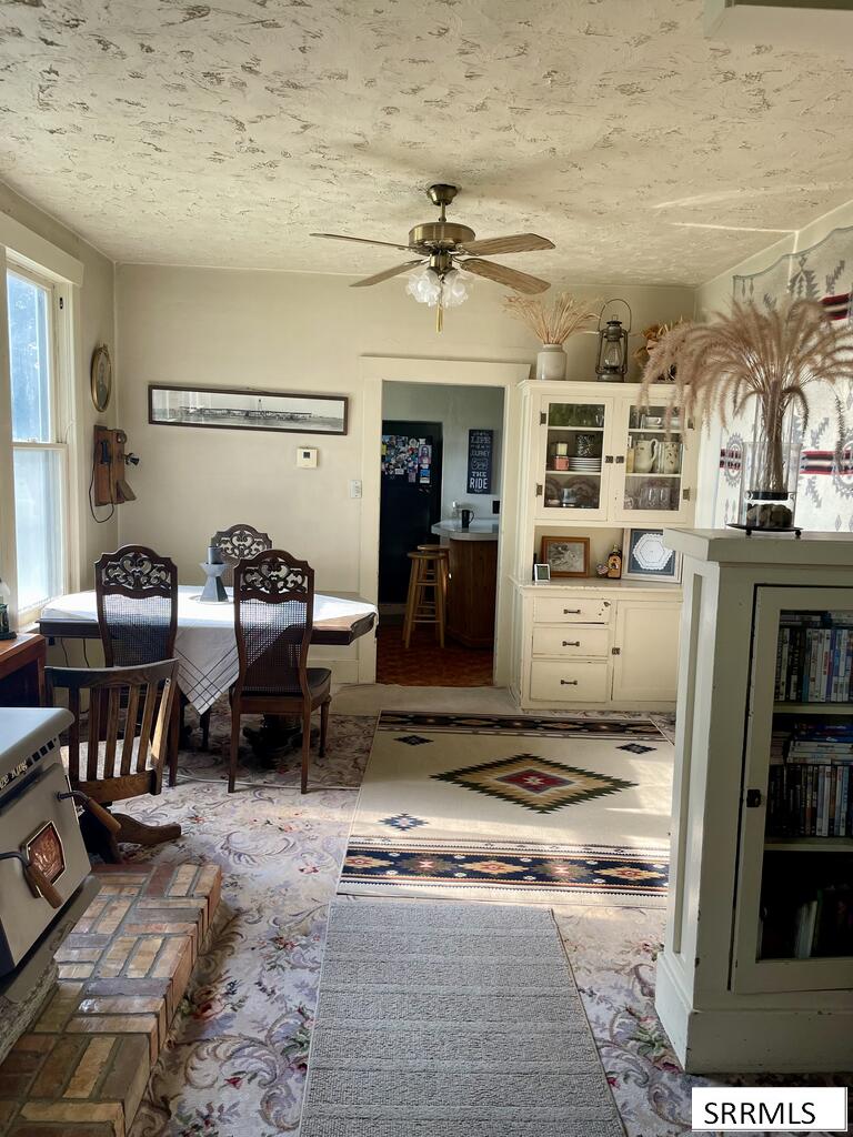 272 E 100 N Property Photo 14