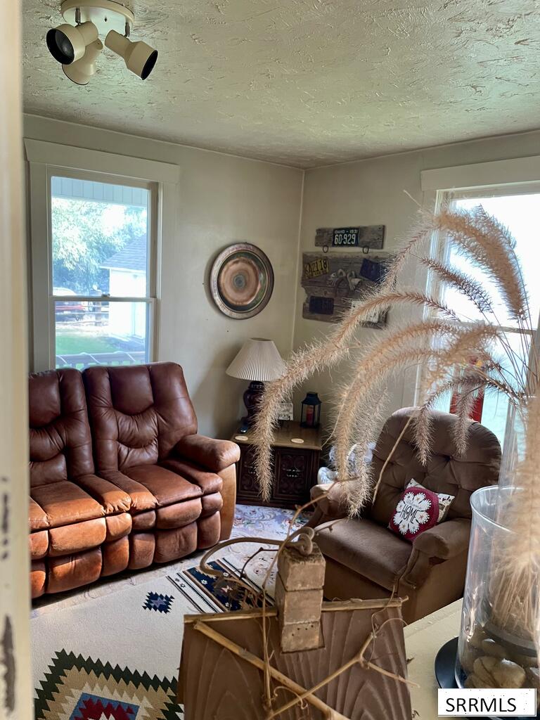 272 E 100 N Property Photo 16