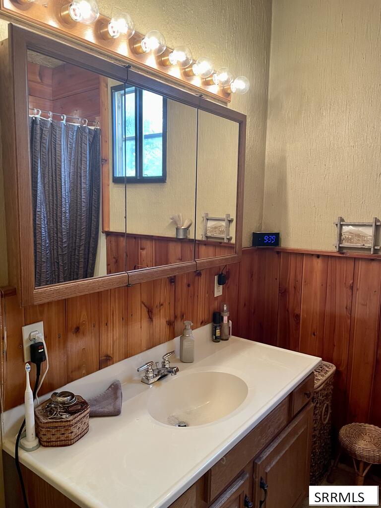 272 E 100 N Property Photo 19