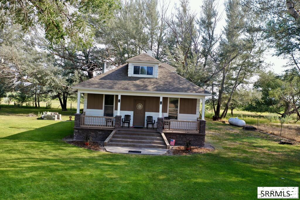 272 E 100 N Property Photo 23