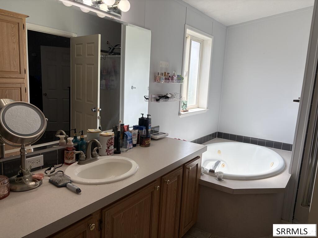 4349 Wagonwheel Cir Property Photo 7
