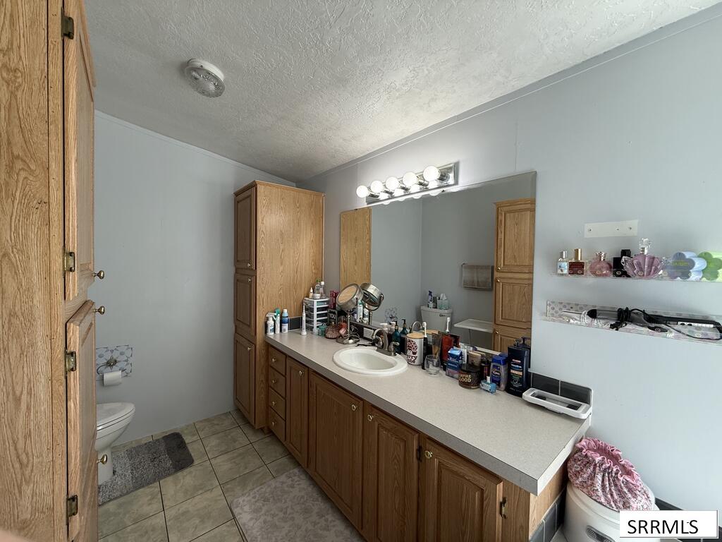 4349 Wagonwheel Cir Property Photo 8