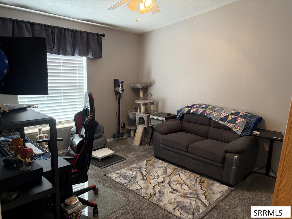 4349 Wagonwheel Cir Property Photo 10