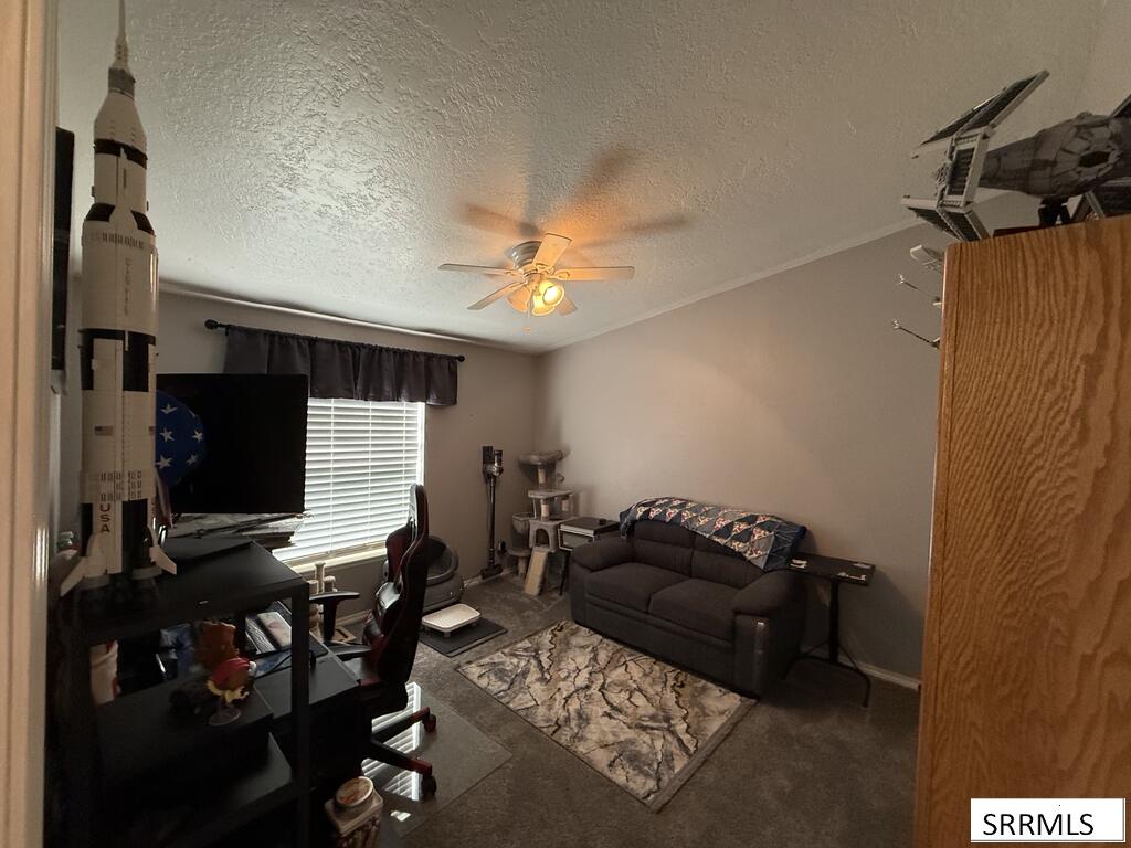 4349 Wagonwheel Cir Property Photo 12