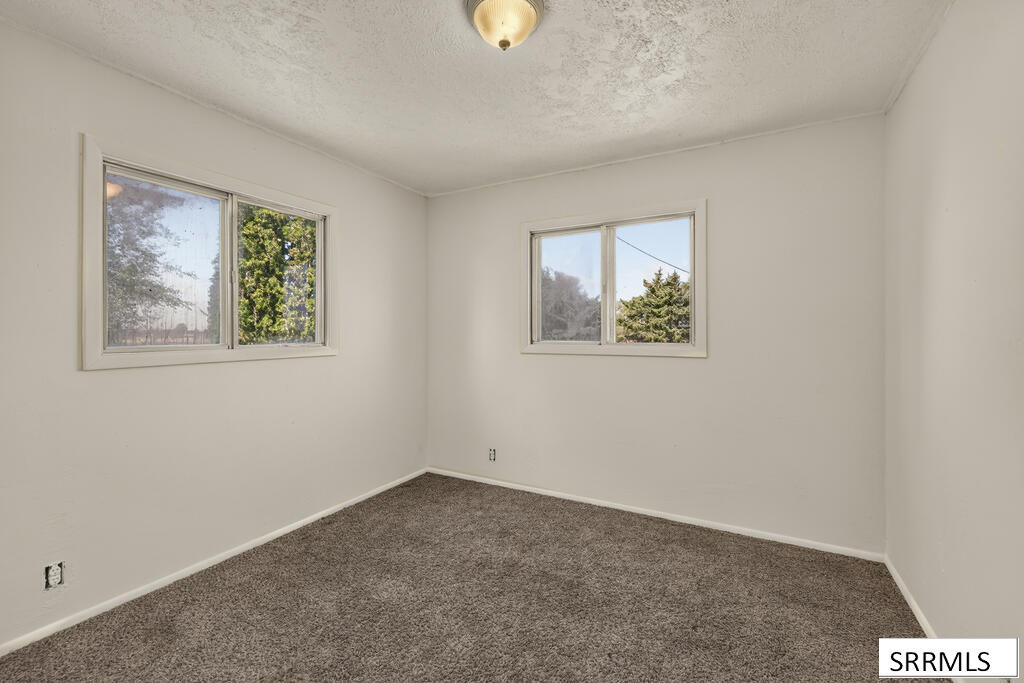 3148 E 600 N Property Photo 10
