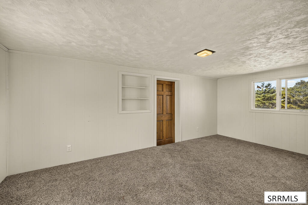 3148 E 600 N Property Photo 14