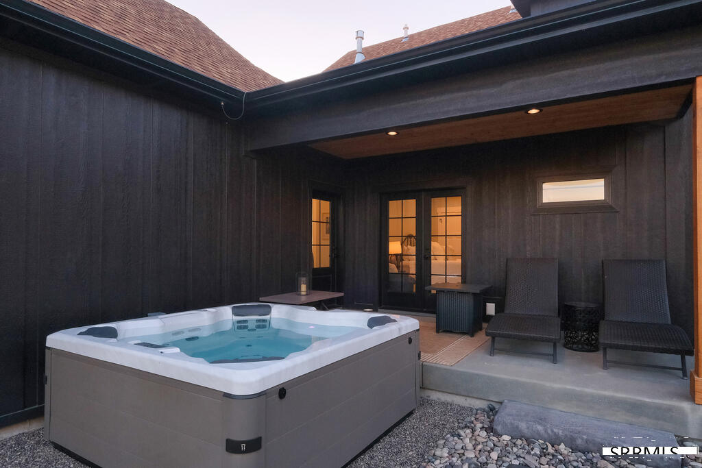 27 Cutthroat Run Property Photo 9