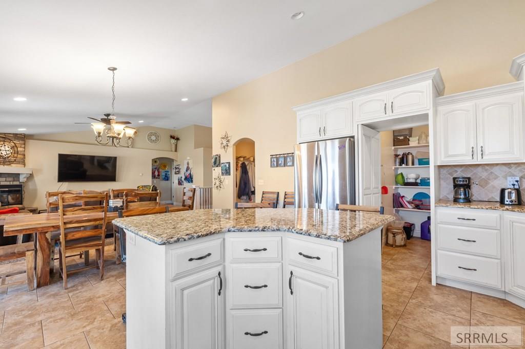 3625 N 2000 W Property Photo 16