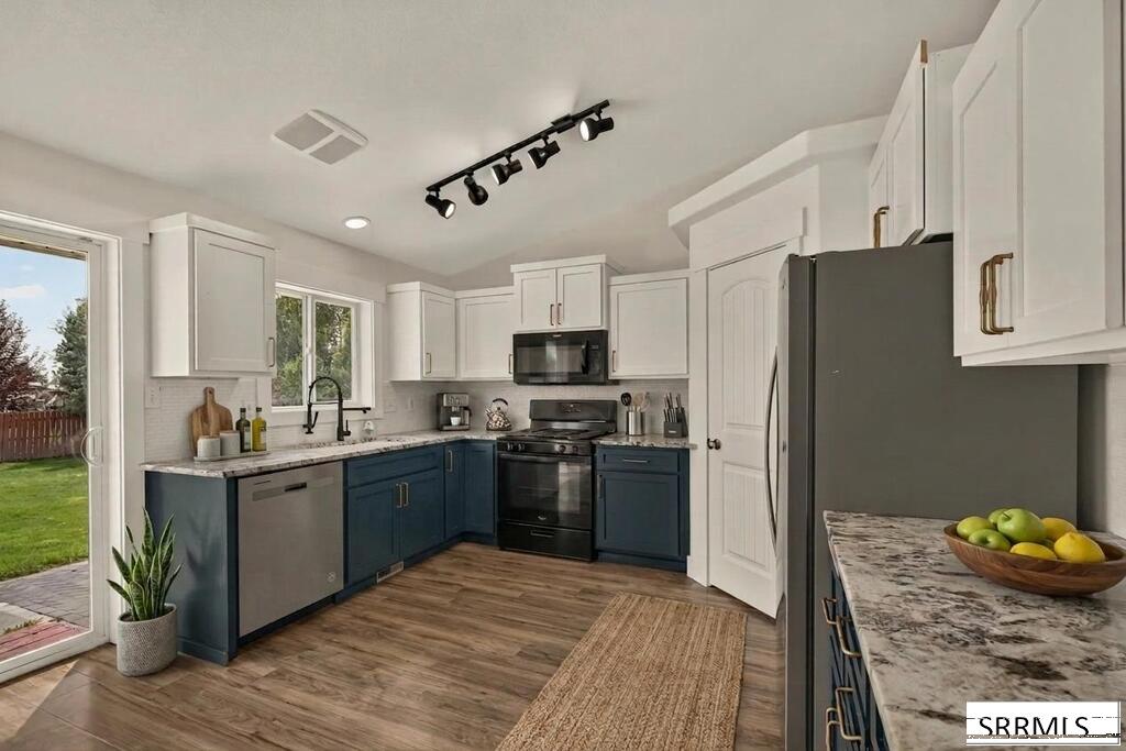 4146 Forest Glen Drive Property Photo 10