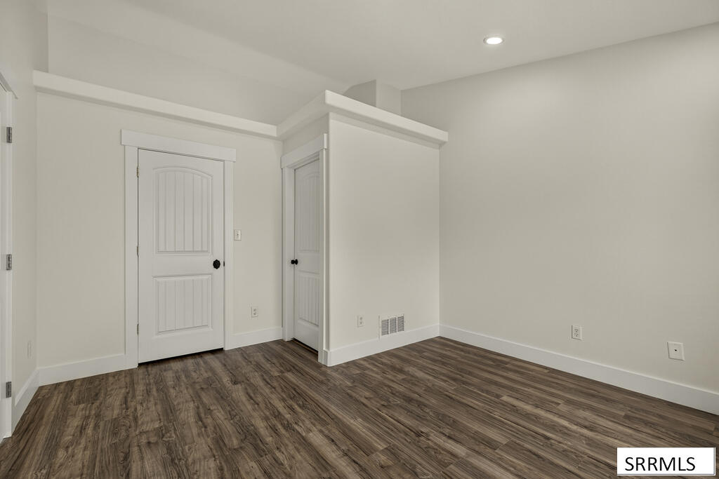4146 Forest Glen Drive Property Photo 20