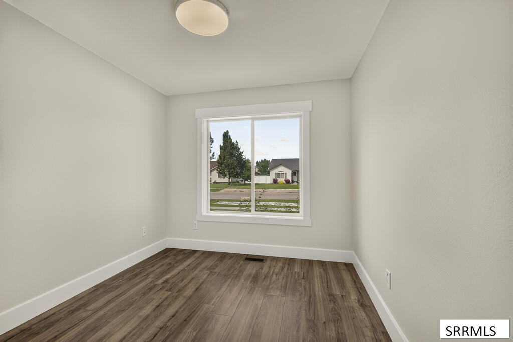 4146 Forest Glen Drive Property Photo 23