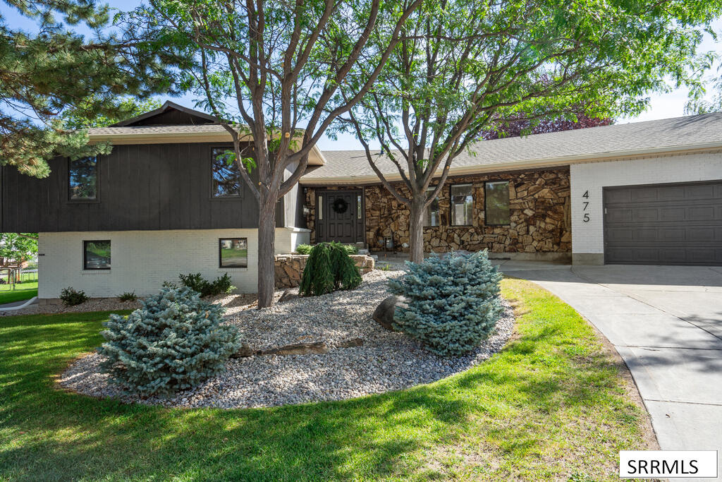 475 Linden Avenue Property Photo 1