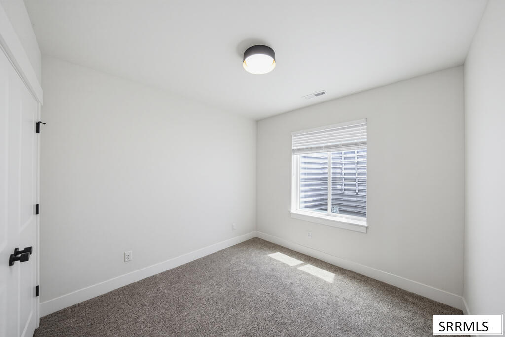 435 East River Ln Property Photo 40