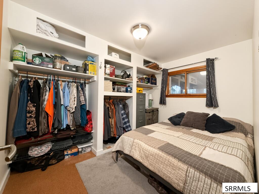 706 College Street Property Photo 23