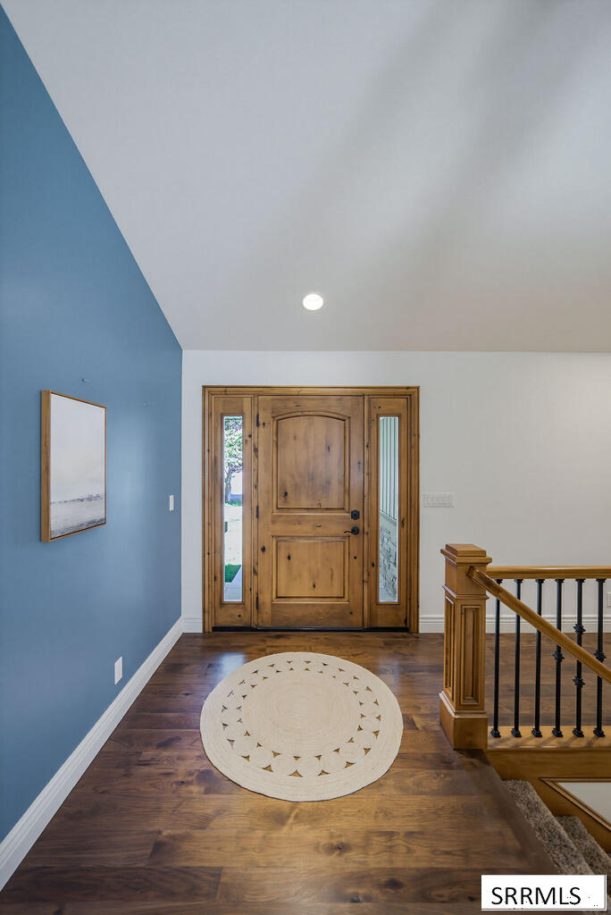 932 Oxbow Lane Property Photo 2