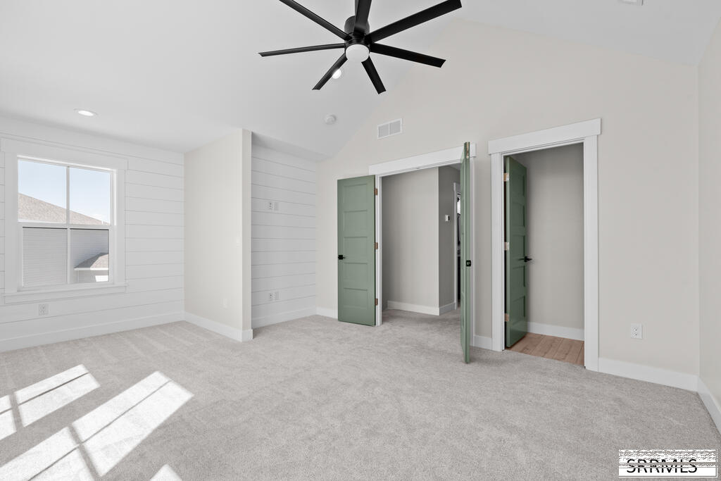 689 N 2876 East Property Photo 26