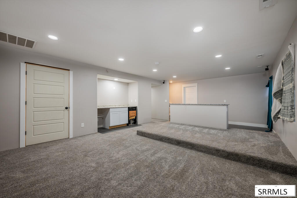 1102 Diamond Drive Property Photo 32