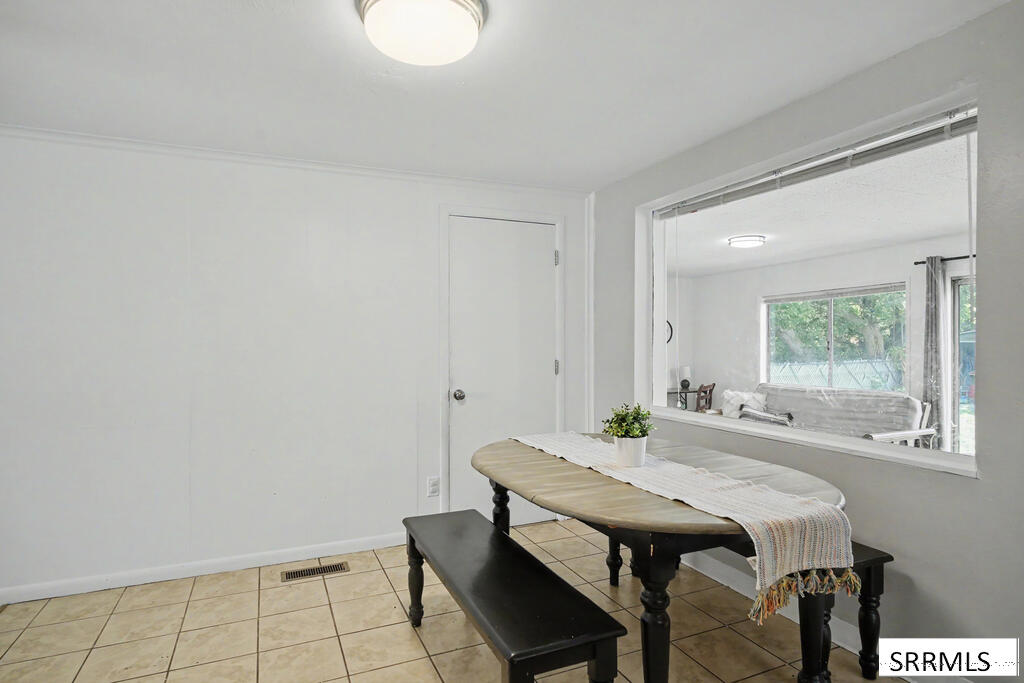 2231 Croft Street Property Photo 6