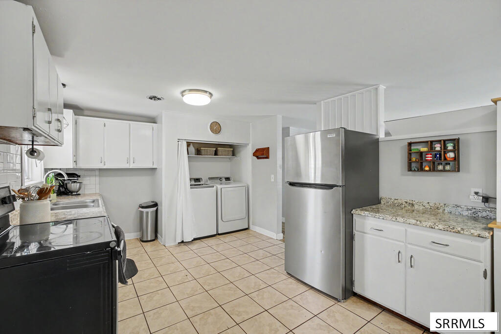2231 Croft Street Property Photo 8