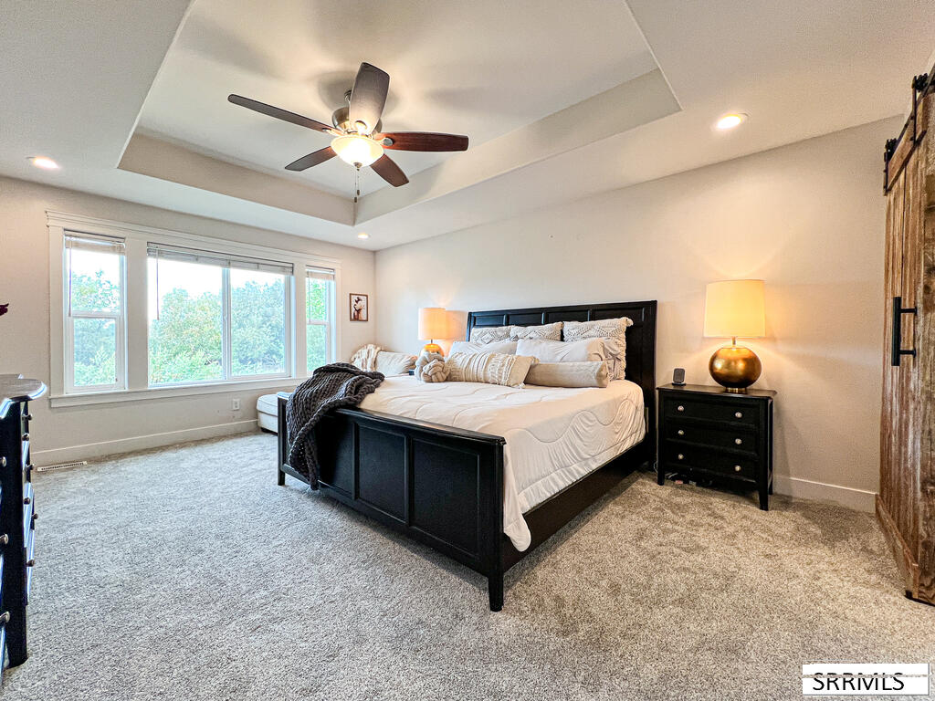 4713 E 200 N Property Photo 15
