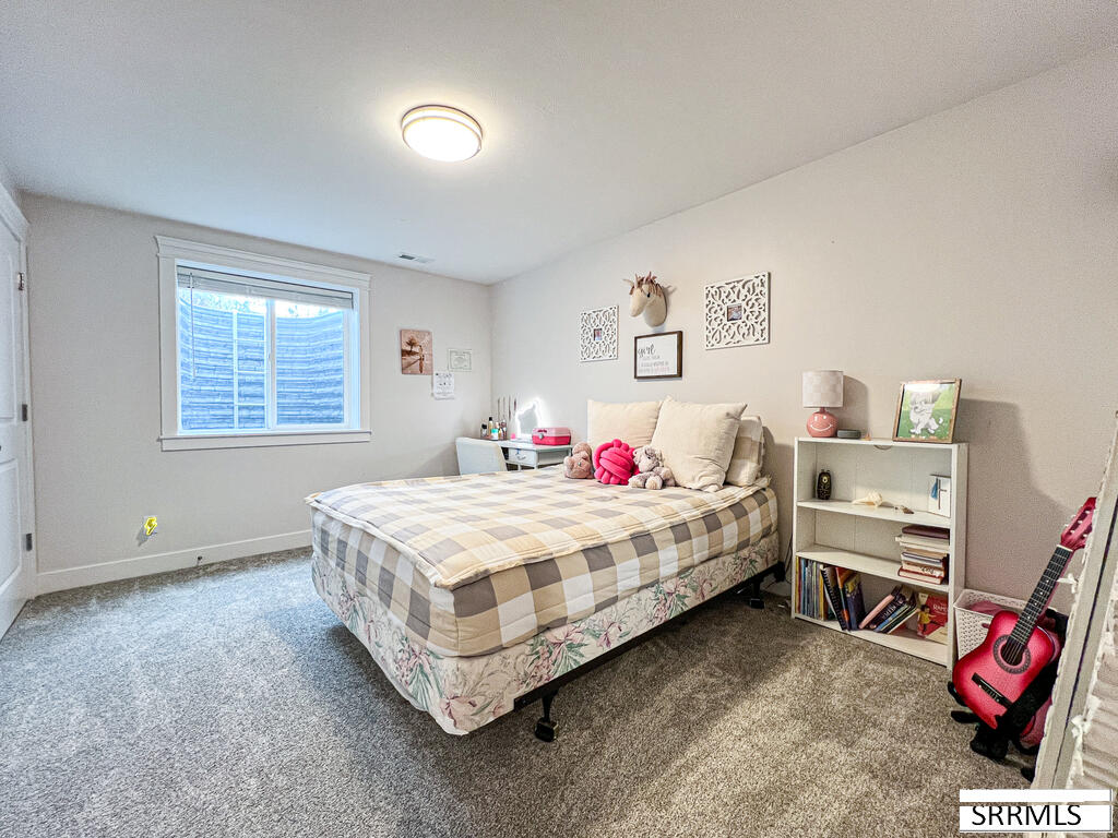 4713 E 200 N Property Photo 24