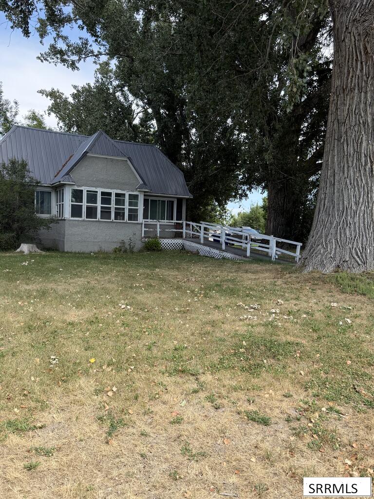 3575 665 N Property Photo 1