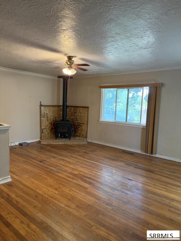 3575 665 N Property Photo 2