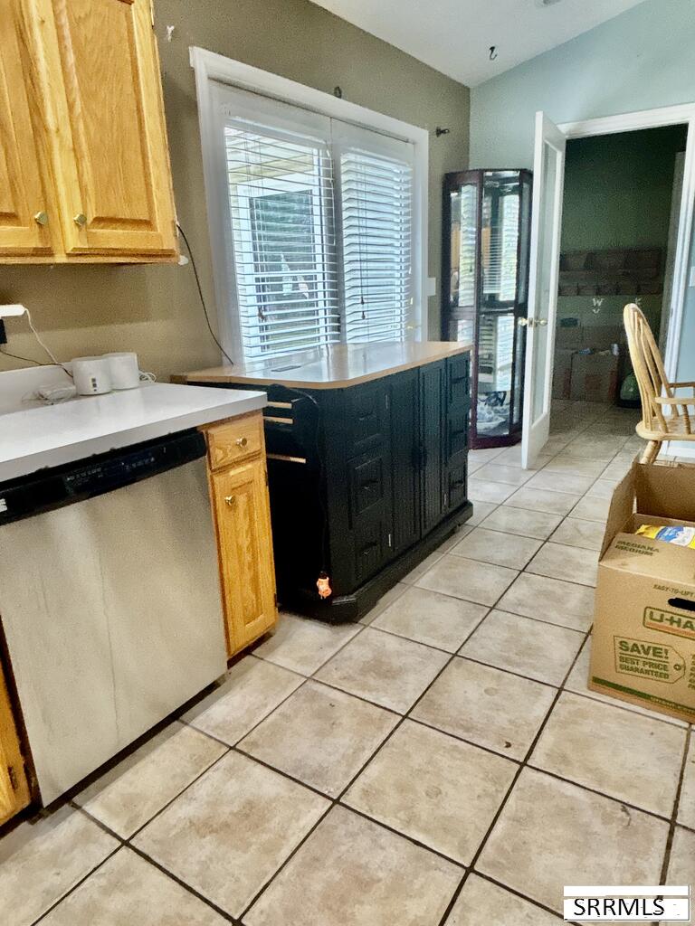 3225 Midway Avenue Property Photo 4